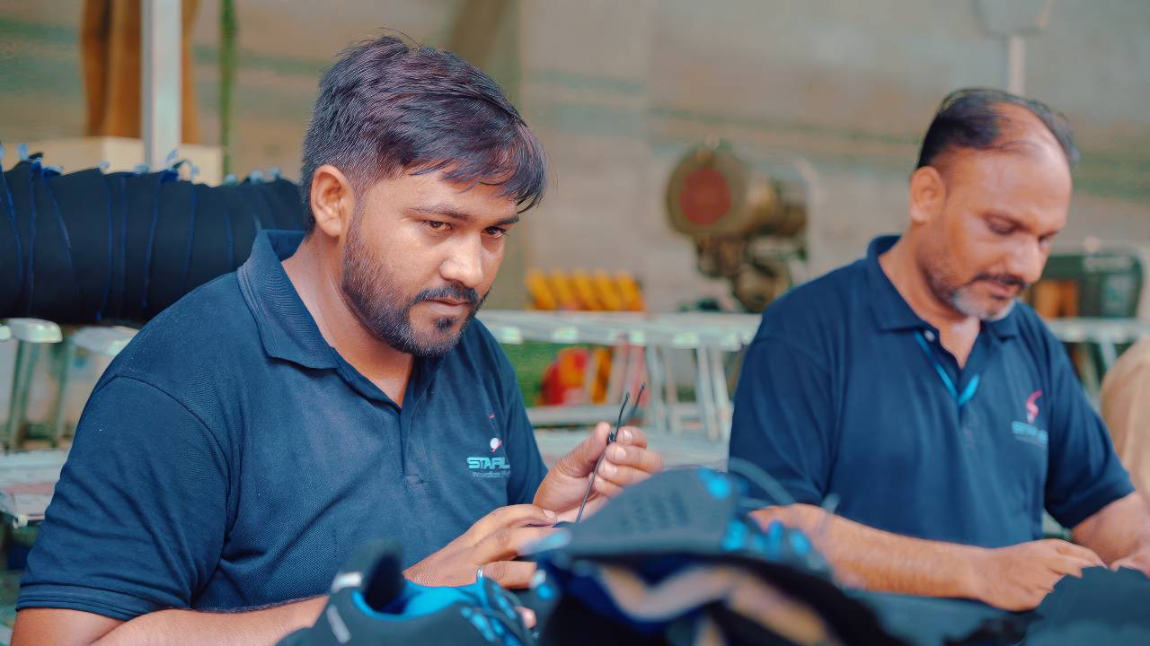 worker img Starlet Innovation